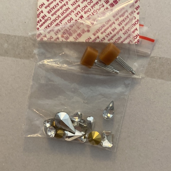 Badgley Mischka Gene White Satin with Rhinestone Detailing Wedding Bridal Heel - Picture 14 of 15